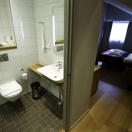 Levi Unna Mannu Sirkka