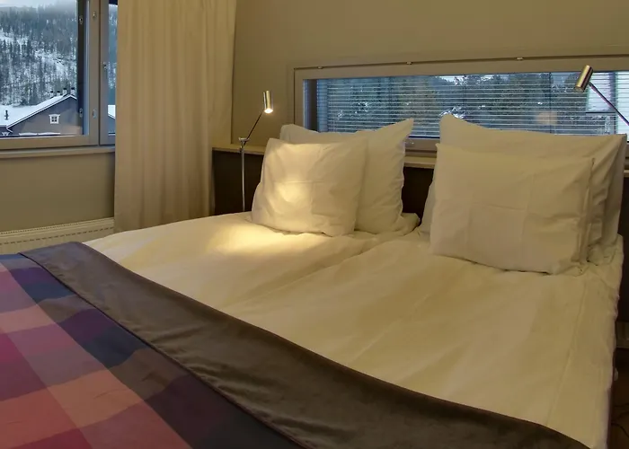 Levi Unna Mannu 시르카